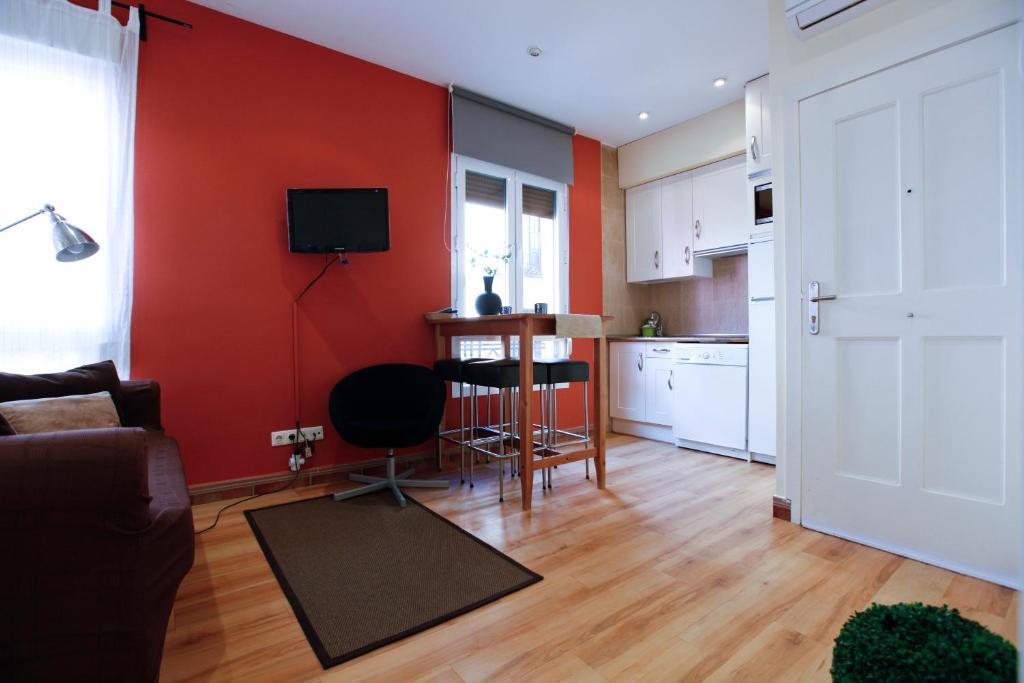 Apartamento Tirso De Molina Μαδρίτη Δωμάτιο φωτογραφία