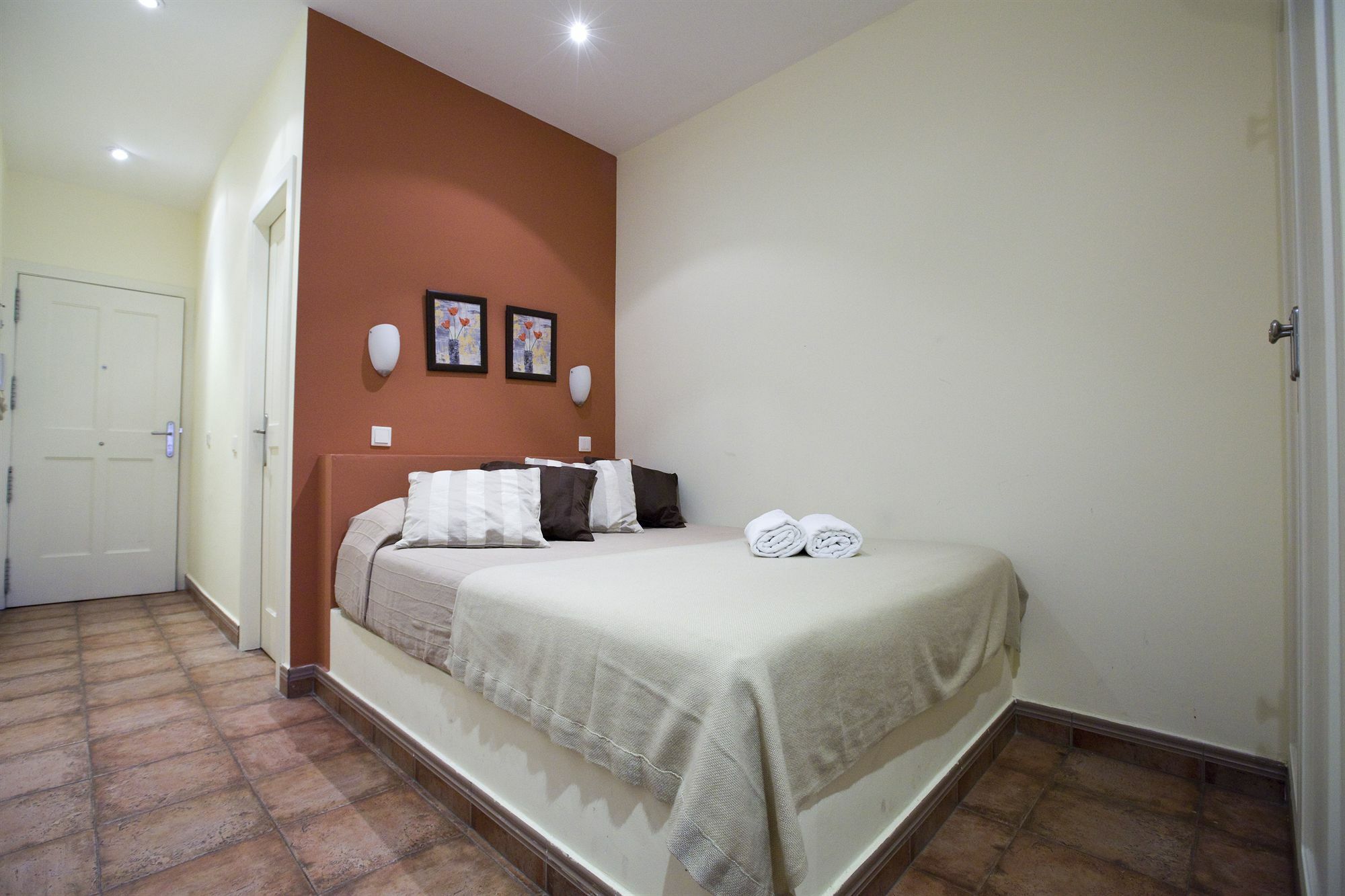 Apartamento Tirso De Molina Μαδρίτη Εξωτερικό φωτογραφία